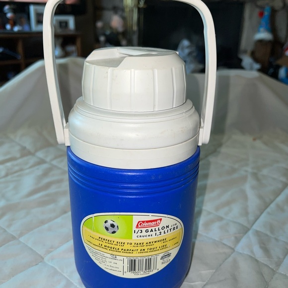 Coleman 1 1/2 litre Drink Thermos - Picture 3 of 8